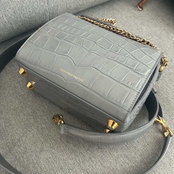 Alexander McQueen box bag —made in Italy/ - Picture 7 of 7